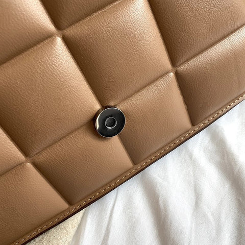 Bolsa Quadrada de Ombro Belevita