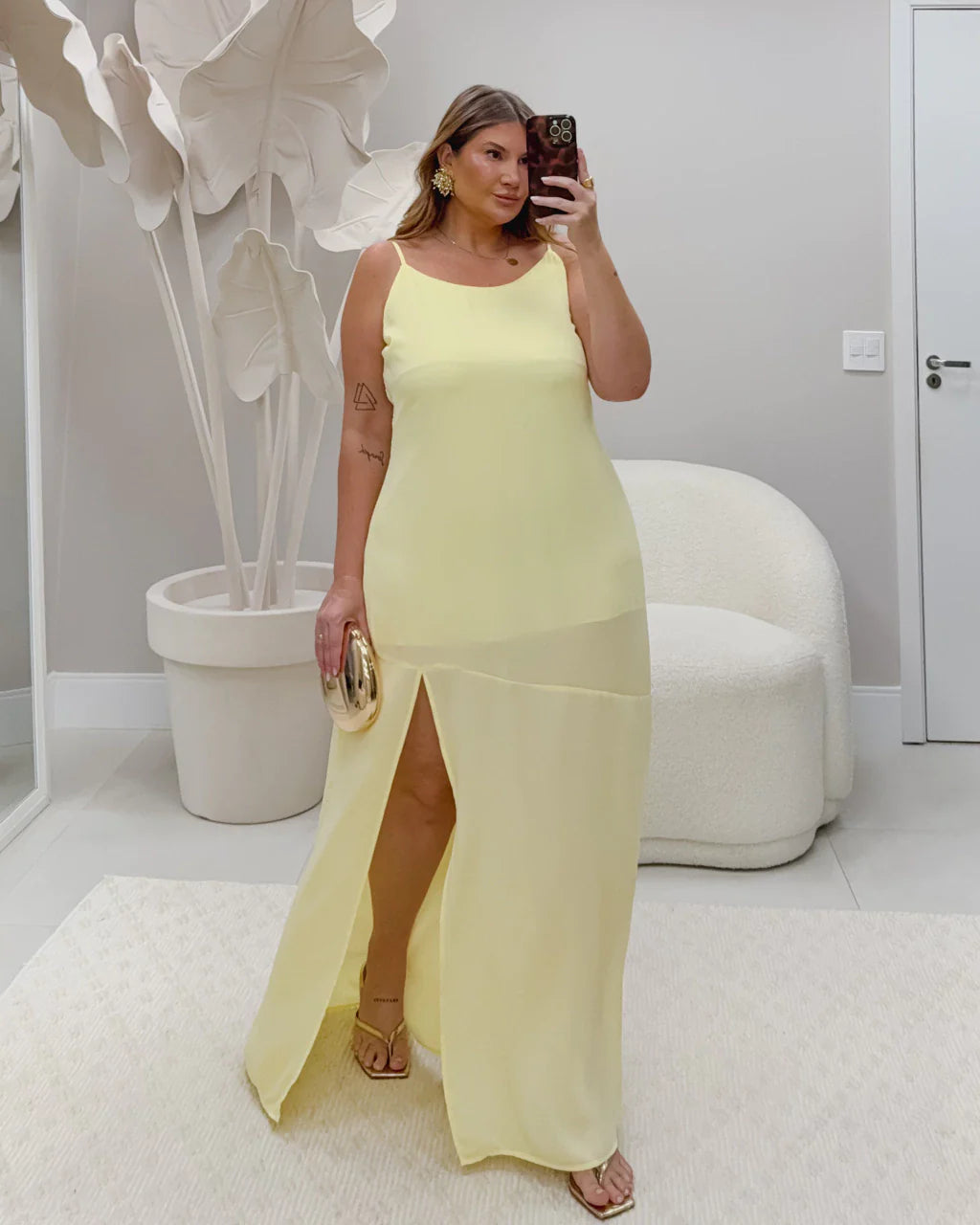 Vestido Crepe com Fenda Lateral - Imagem 3